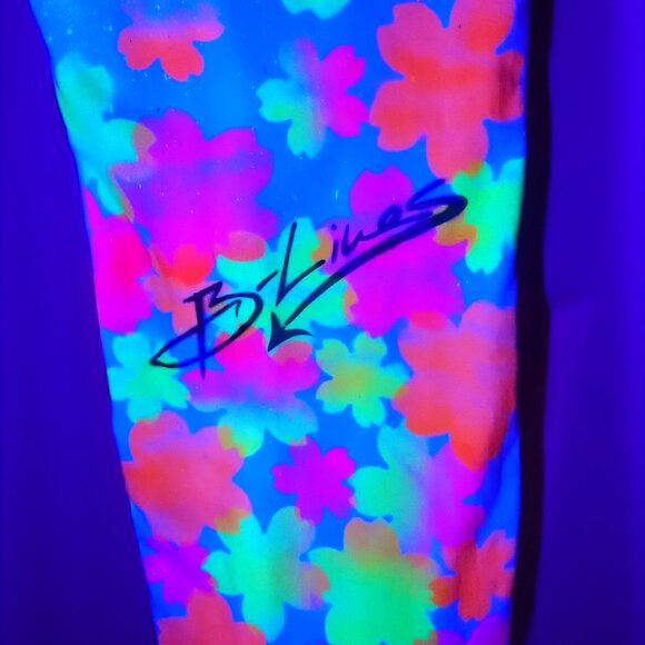 Custom paint job cherry blossom Tommy Hilfiger X B-Lines woman jeans - Picture 10 of 13